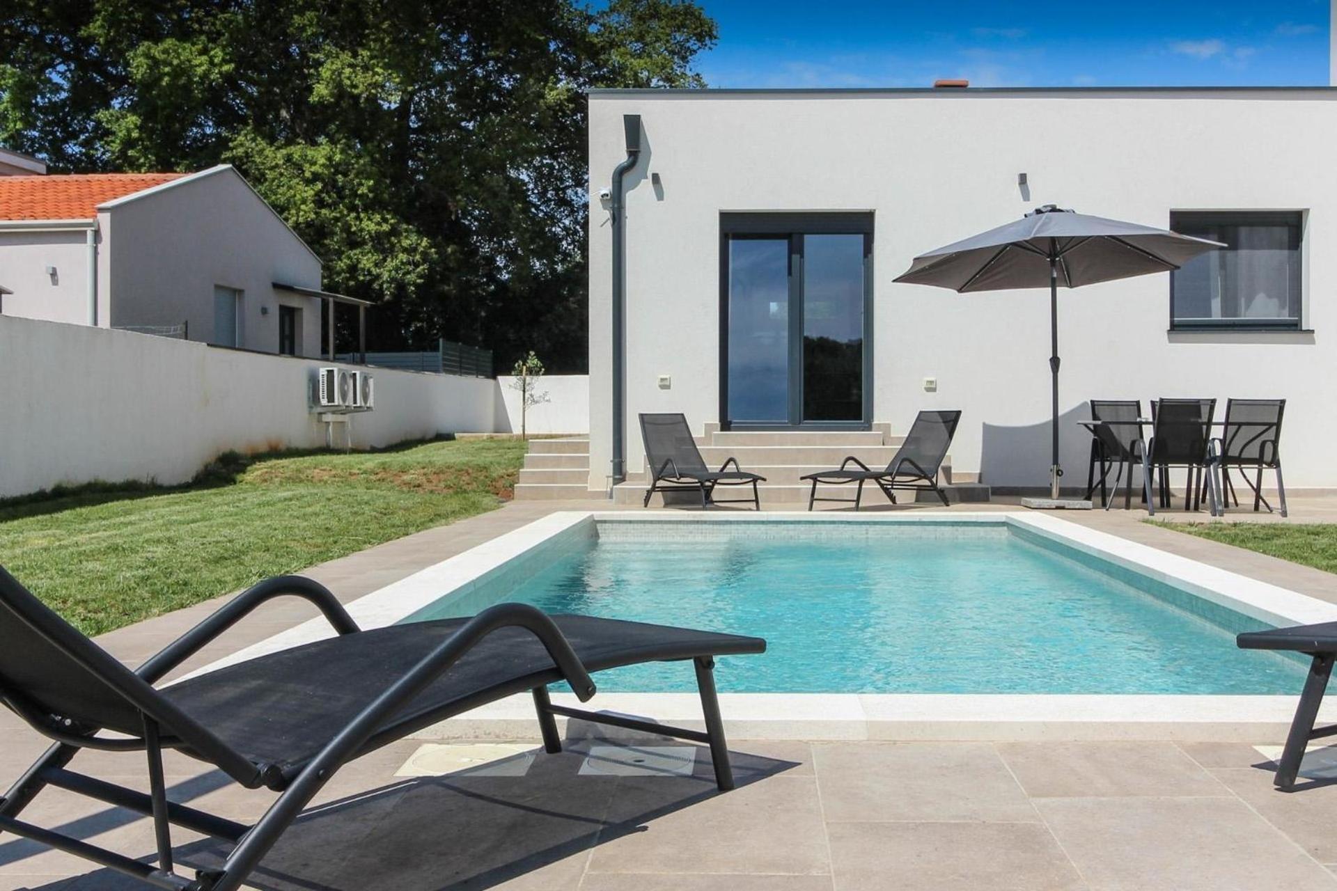 Ferienhaus Mit Privatpool Fuer 4 Personen Ca 60 Qm In Sisan, Istrien Suedkueste Von Istrien Eksteriør bilde