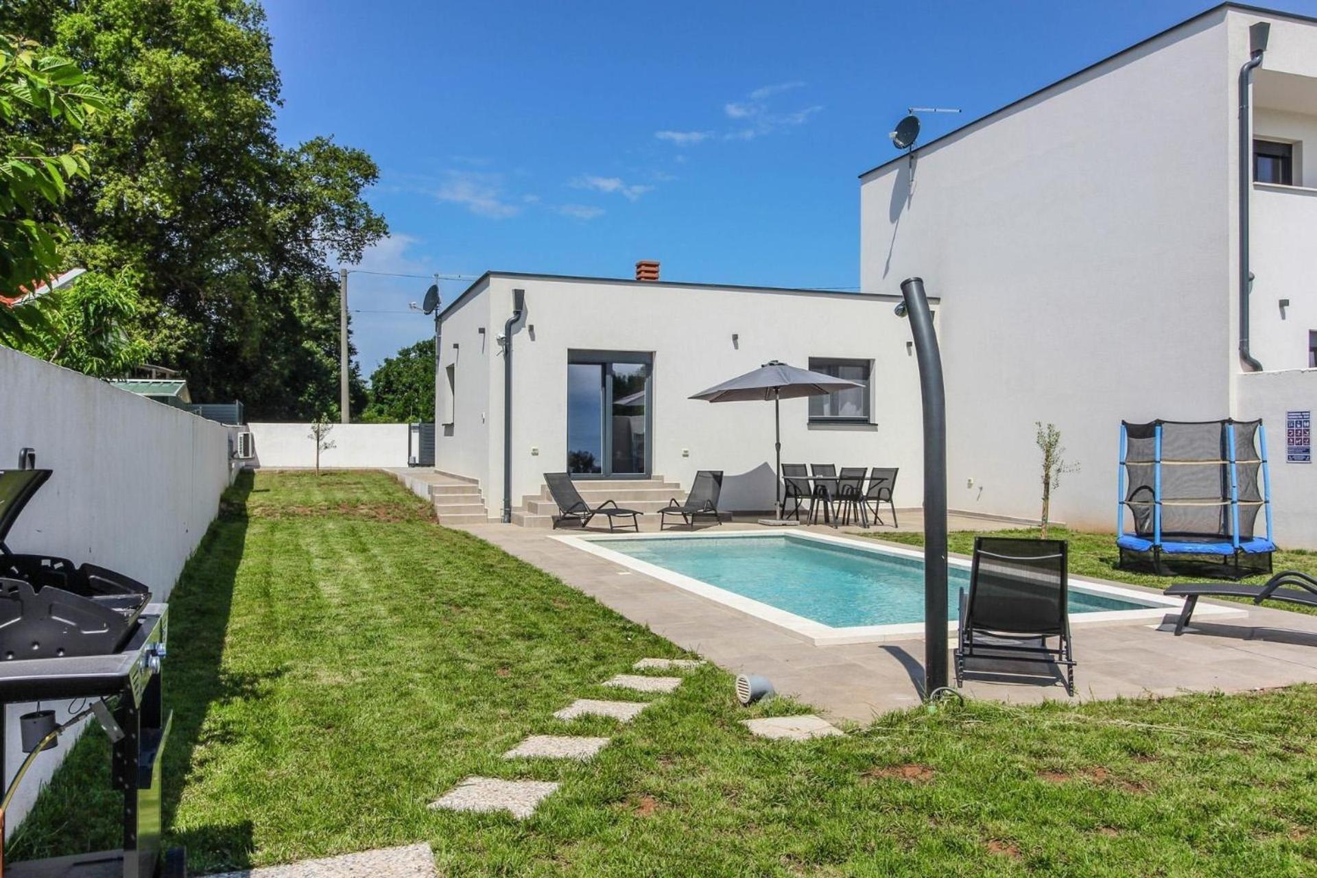 Ferienhaus Mit Privatpool Fuer 4 Personen Ca 60 Qm In Sisan, Istrien Suedkueste Von Istrien Eksteriør bilde